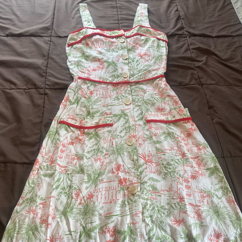 Red and green knee length dress (women S)